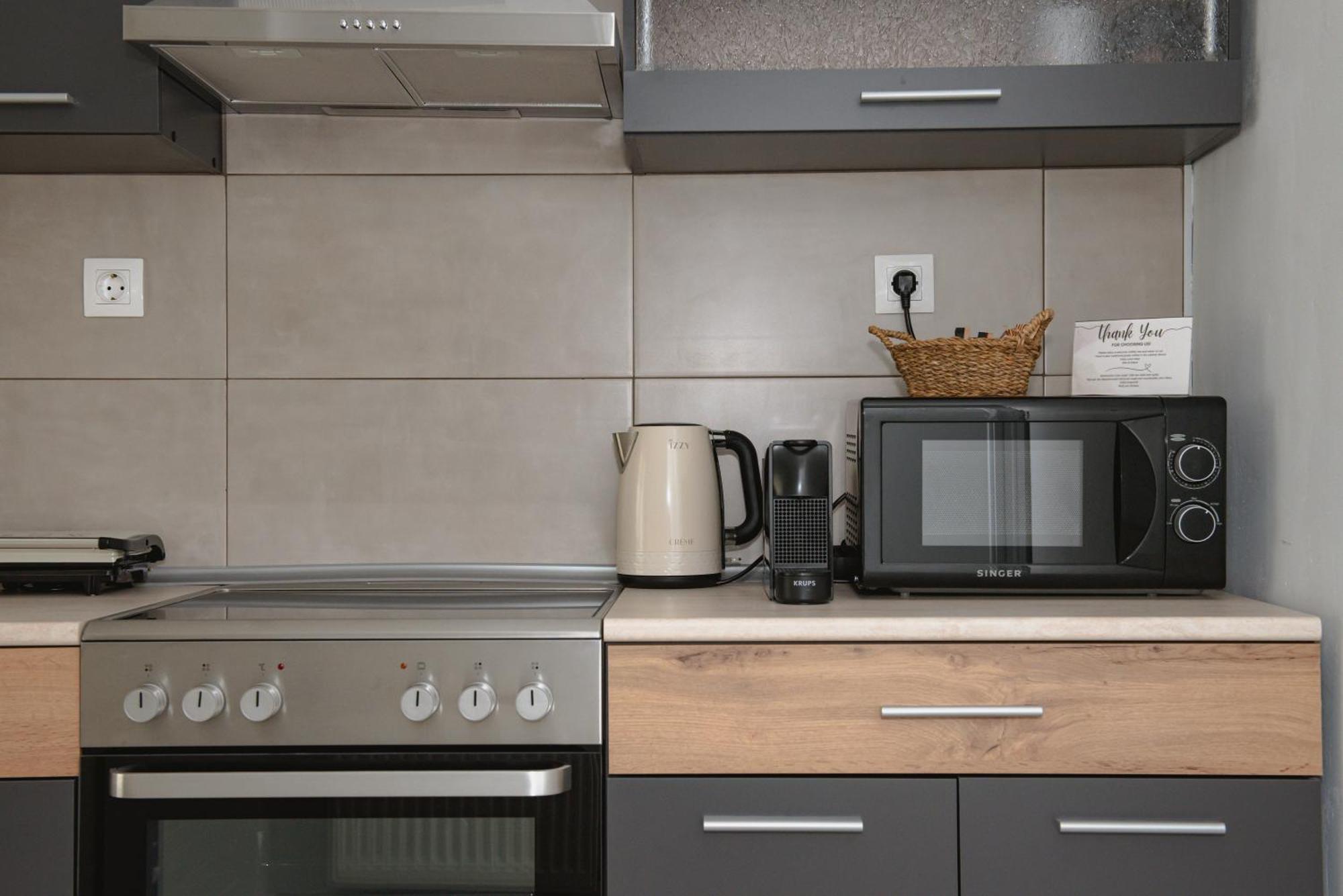 Central City Apartment Volos Bagian luar foto
